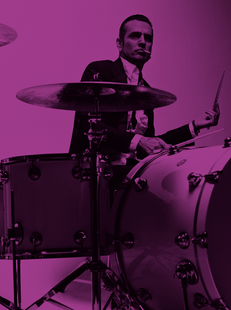 Tommy Lee, Playing Drums 1, Los Angeles, 2006