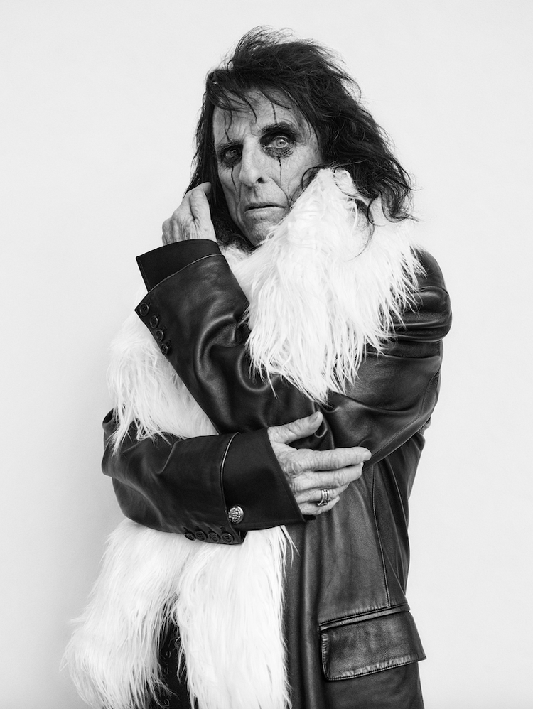 Alice Cooper, Feather Boa, Germany, 2024 - Morrison Hotel Gallery