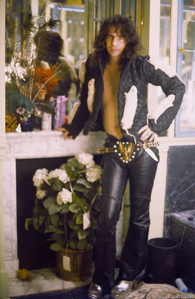 Alice Cooper, Greenwich, 1973 - Morrison Hotel Gallery