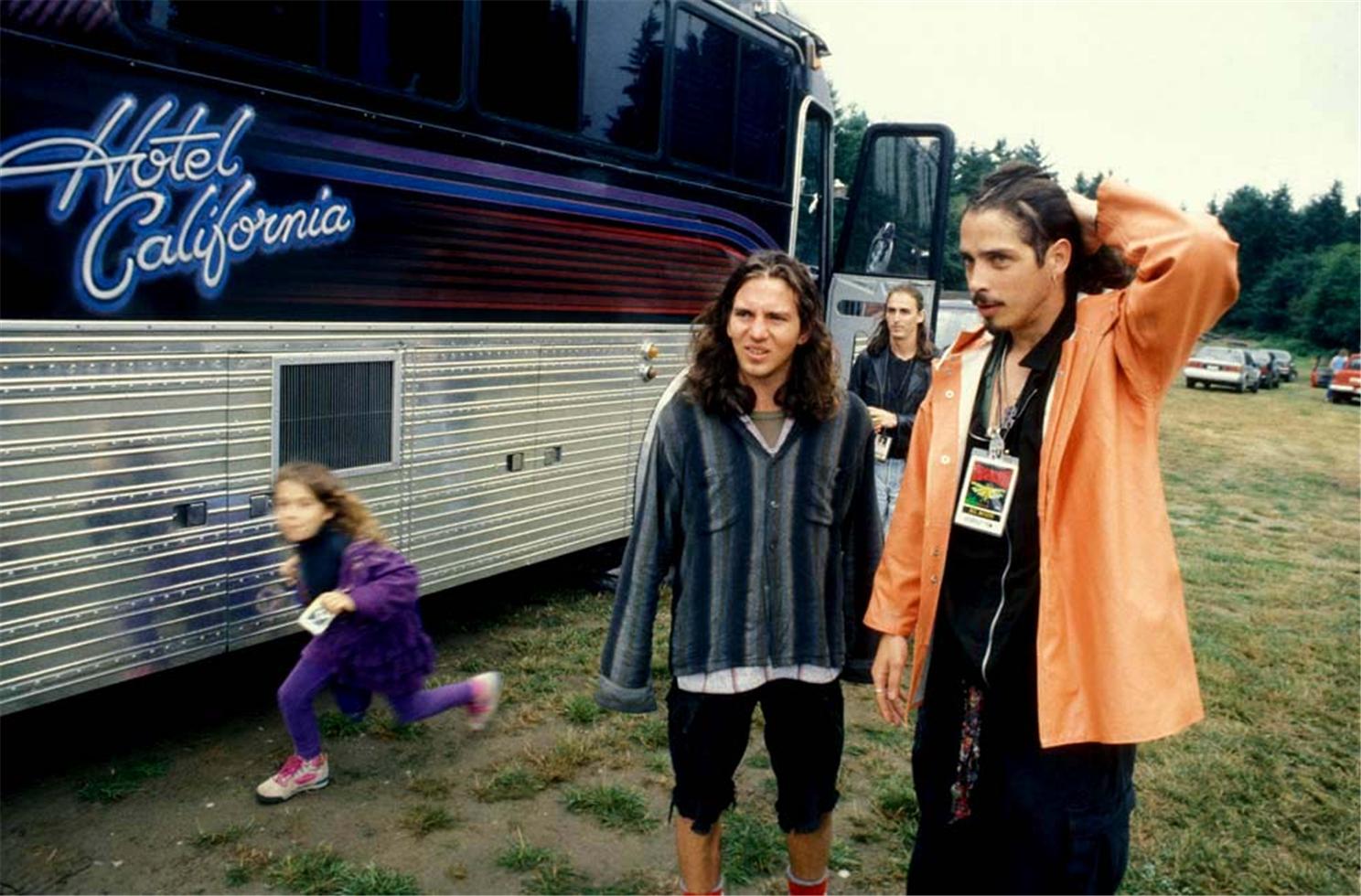 Eddie Vedder & Chris Cornell, Backstage, Seattle, 1992