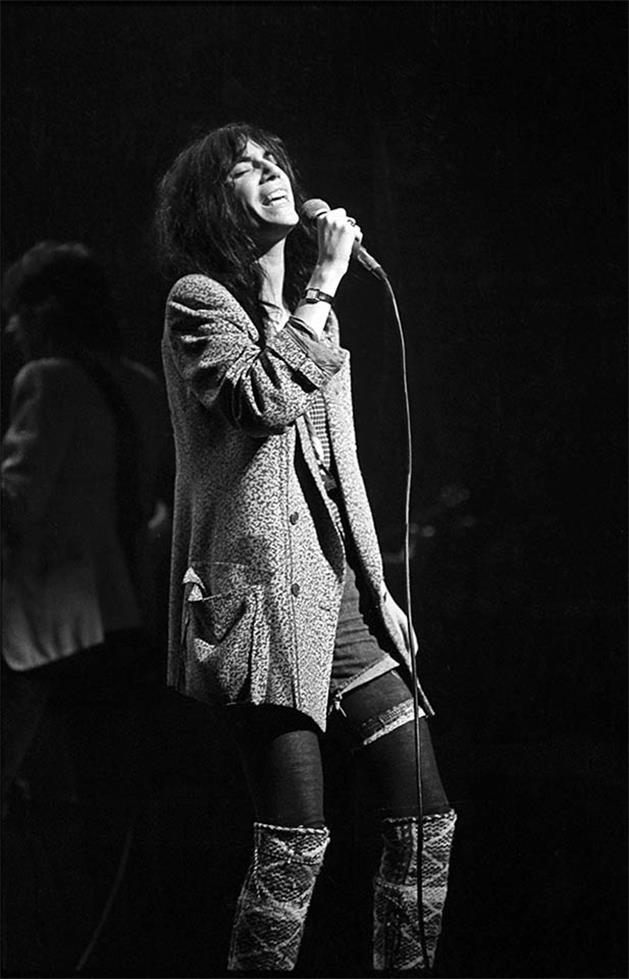 Patti Smith, 1977 - Morrison Hotel Gallery
