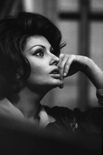 Sofia Loren, London, 1966 - Morrison Hotel Gallery