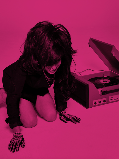 Amy Winehouse, Spinning records, London 2010 - Morrison Hotel Gallery