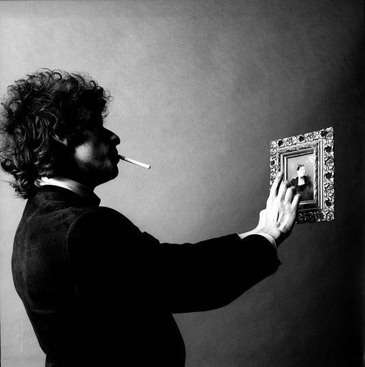 Bob Dylan, Pointing, 1965 - Morrison Hotel Gallery