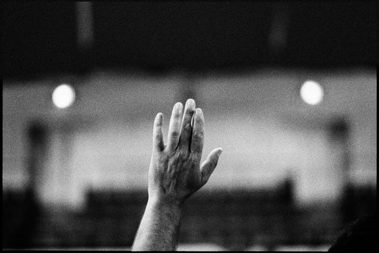 Bruce Springsteen, Hand, Asbury Park Convention Hall, 2002 - Morrison Hotel Gallery