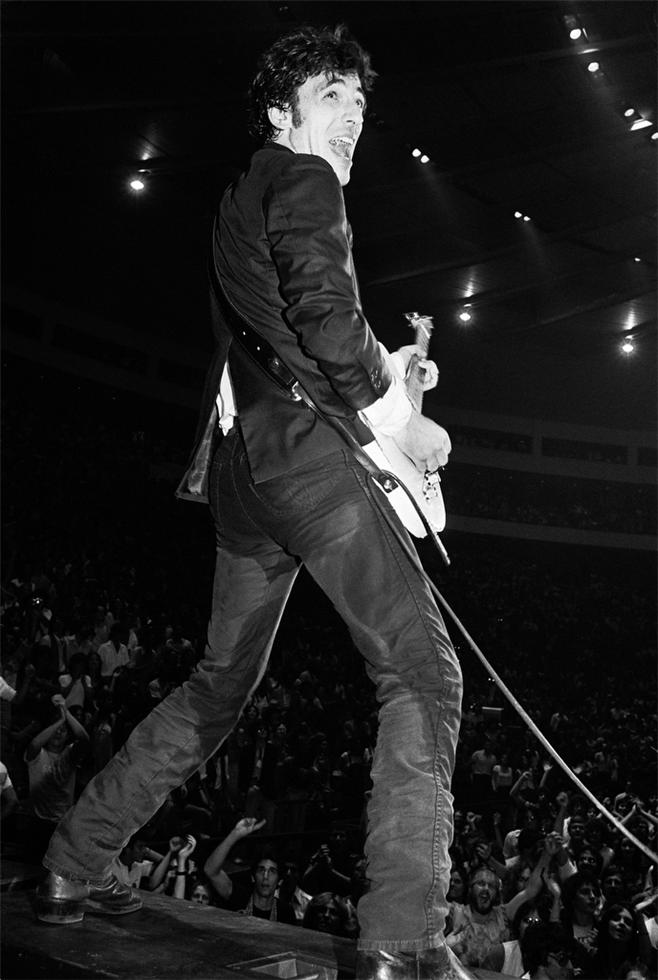 Bruce Springsteen Standing on Amplifier, 1978 - Morrison Hotel Gallery