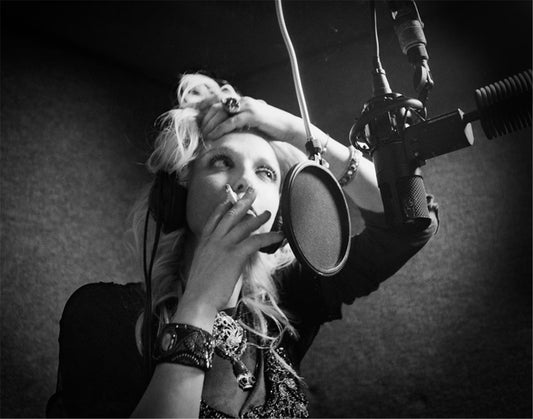 Courtney Love, Recording in the studio - Morrison Hotel Gallery