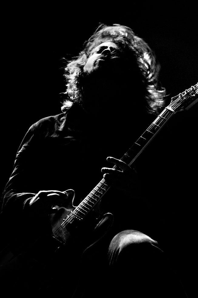 Dave Grohl, St. Poelten, Austria, 2011 - Morrison Hotel Gallery