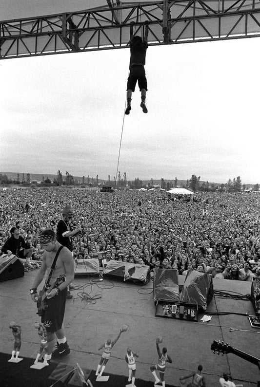 Eddie Vedder, Pearl Jam, Drop in the Park, 1992 - Morrison Hotel Gallery