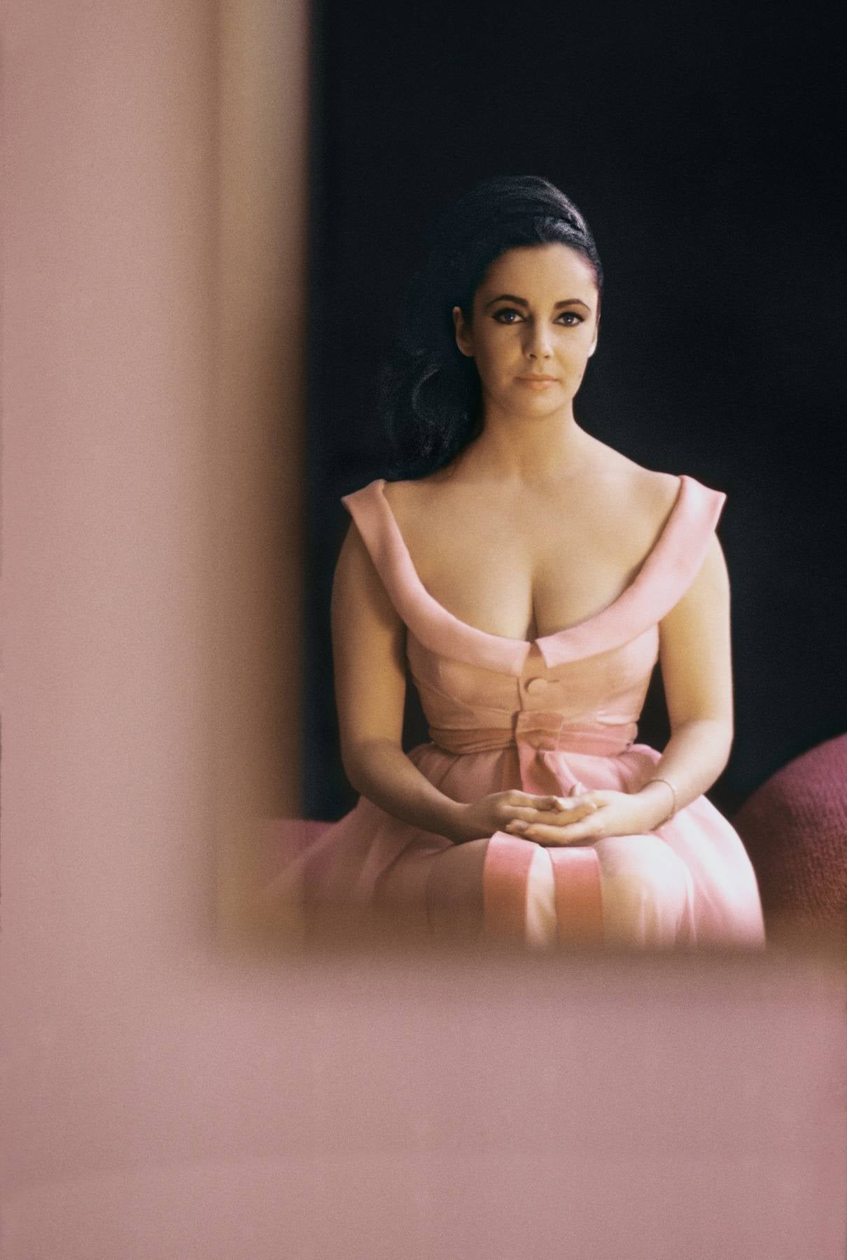 Elizabeth Taylor, London, 1963 - Morrison Hotel Gallery