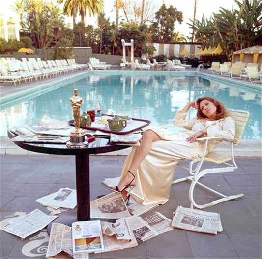 Faye Dunaway Oscar, Beverly Hills Hotel, CA, 1977 - Morrison Hotel Gallery