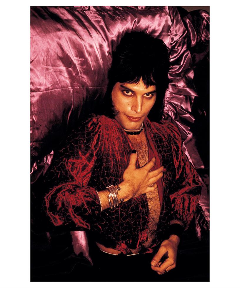 Freddie Mercury, Queen, London, 1974 - Morrison Hotel Gallery