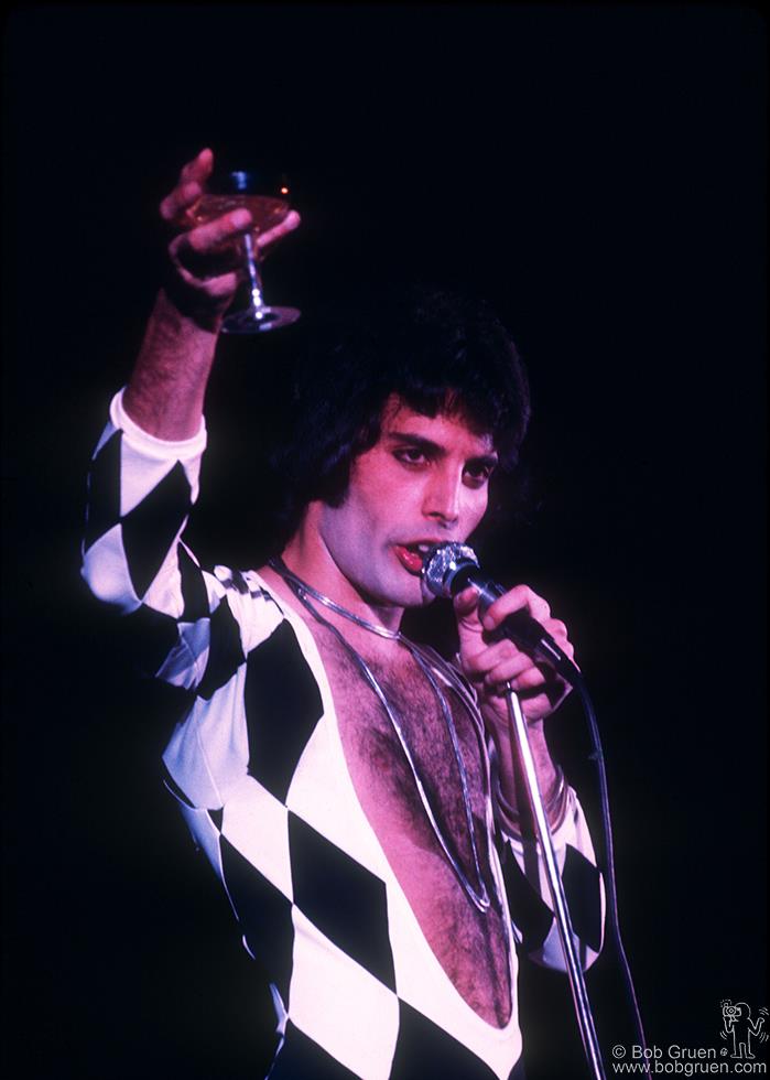 Freddie Mercury, Queen, NYC, 1977 - Morrison Hotel Gallery