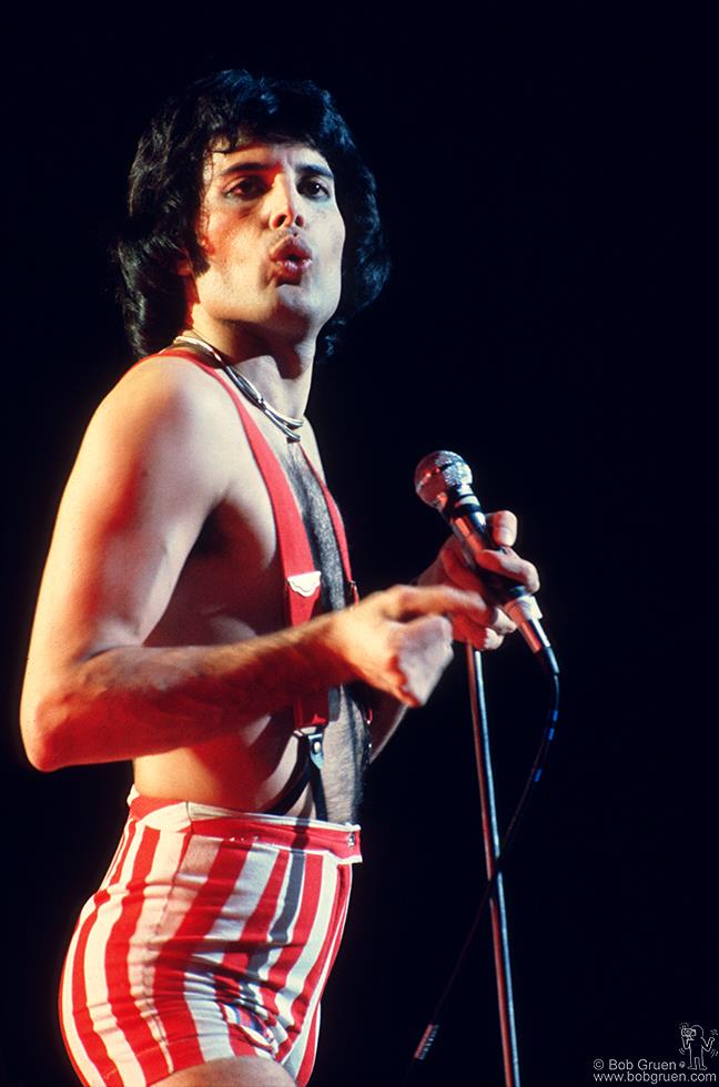 Freddie Mercury, Queen, NYC, 1977 - Morrison Hotel Gallery