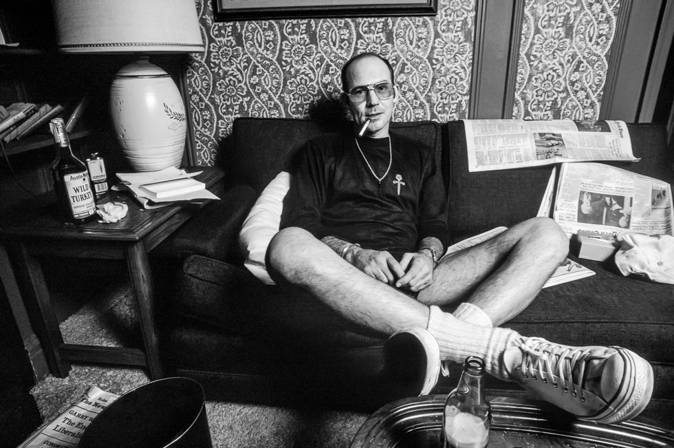Hunter S. Thompson at the Grammercy Park Hotel, NYC, 1977 - Morrison Hotel Gallery