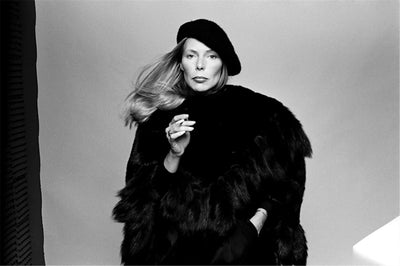 JONI MITCHELL / Los Angeles, CA 1976 - Morrison Hotel Gallery