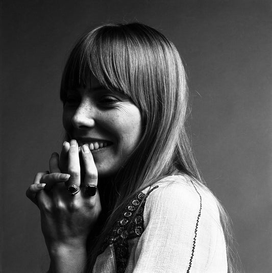 Joni Mitchell - Smiling, 1968 - Morrison Hotel Gallery