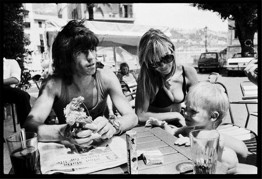 Keith Richards & Anita Pallenberg, having lunch, France, 1971 - Morrison Hotel Gallery