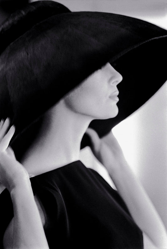 Large Hat Profile, Paris, 1962 - Morrison Hotel Gallery