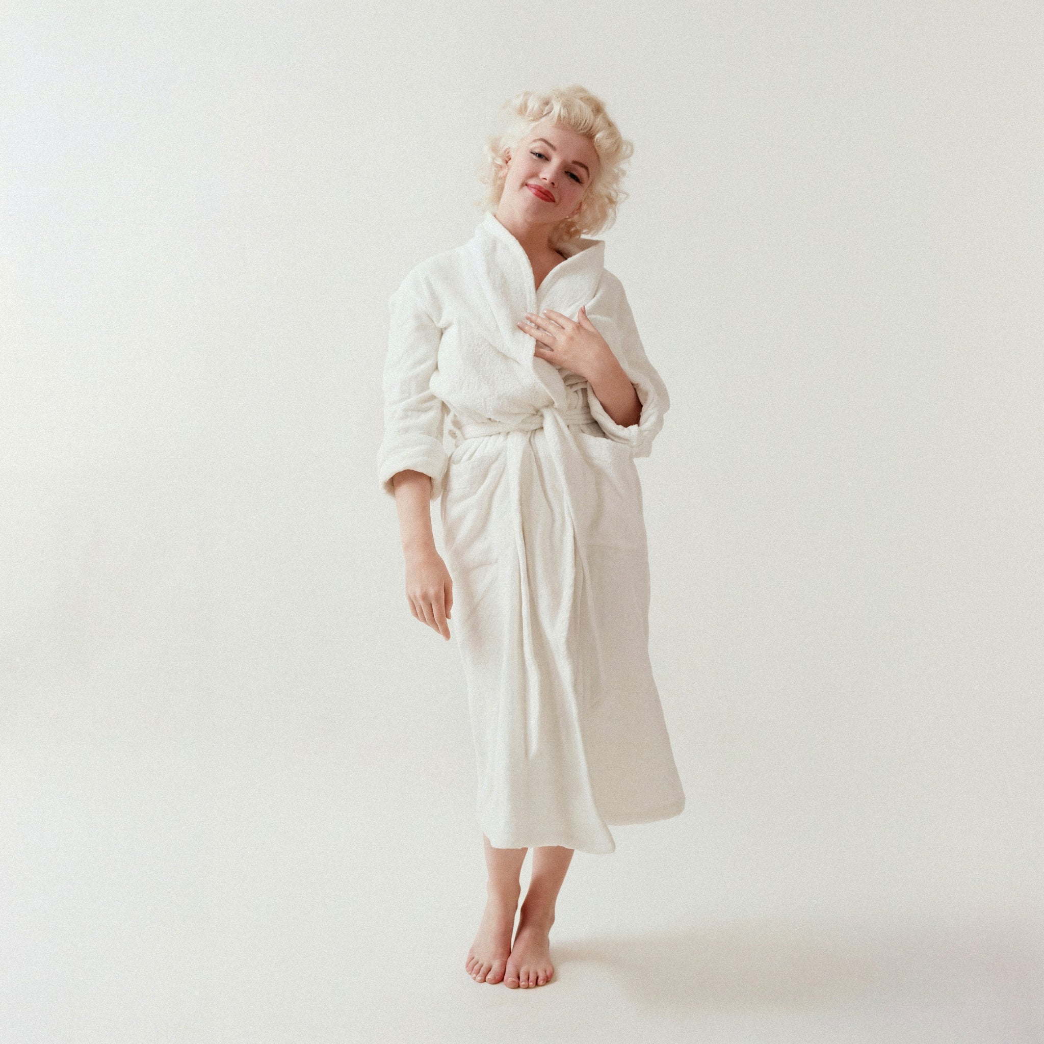 Marilyn Monroe, White Robe, 1955 - Morrison Hotel Gallery