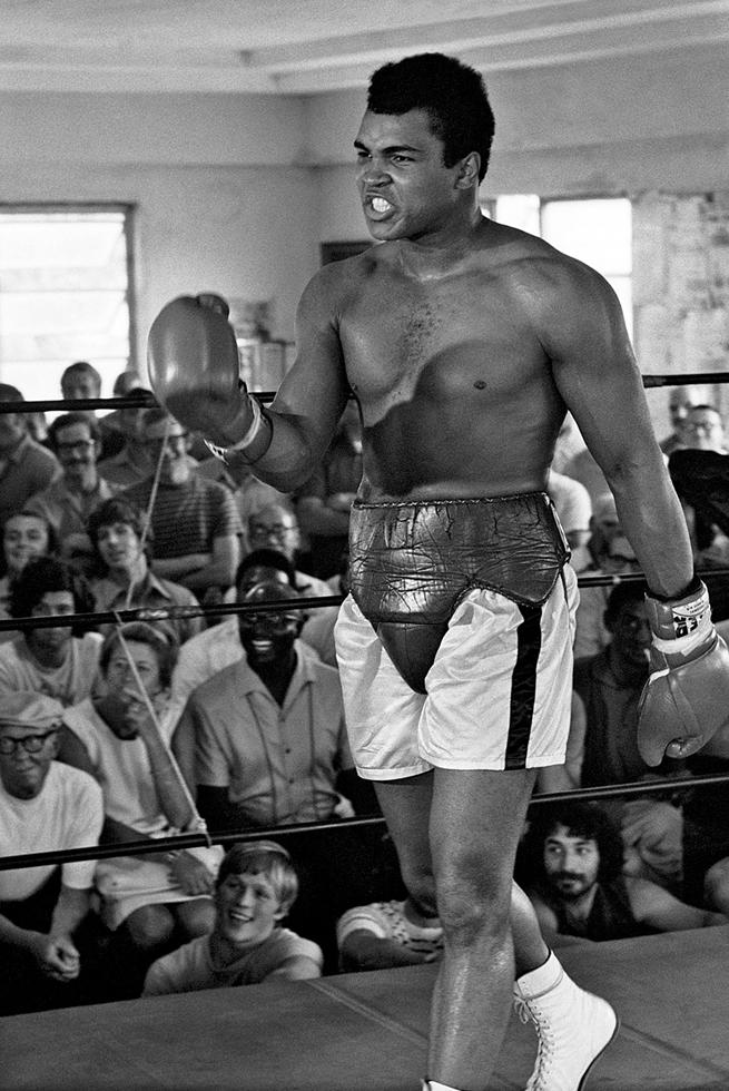 Muhammad Ali, Miami Beach, FL, 1971 - Morrison Hotel Gallery