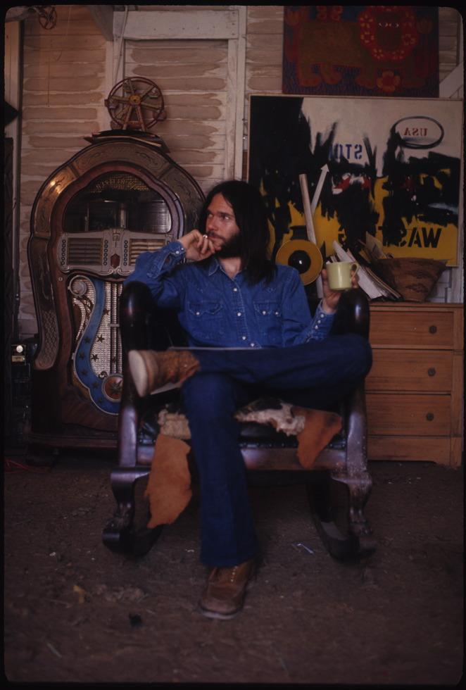 Neil Young 1971 - Morrison Hotel Gallery