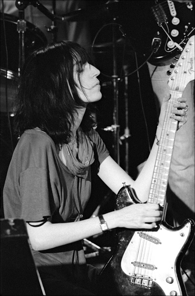 Patti_Smith_Bottom_Line_Guitar_New_York_1978 - Morrison Hotel Gallery