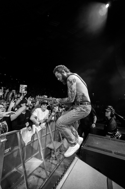 Post Malone, On the Edge of the Stage - Morrison Hotel Gallery