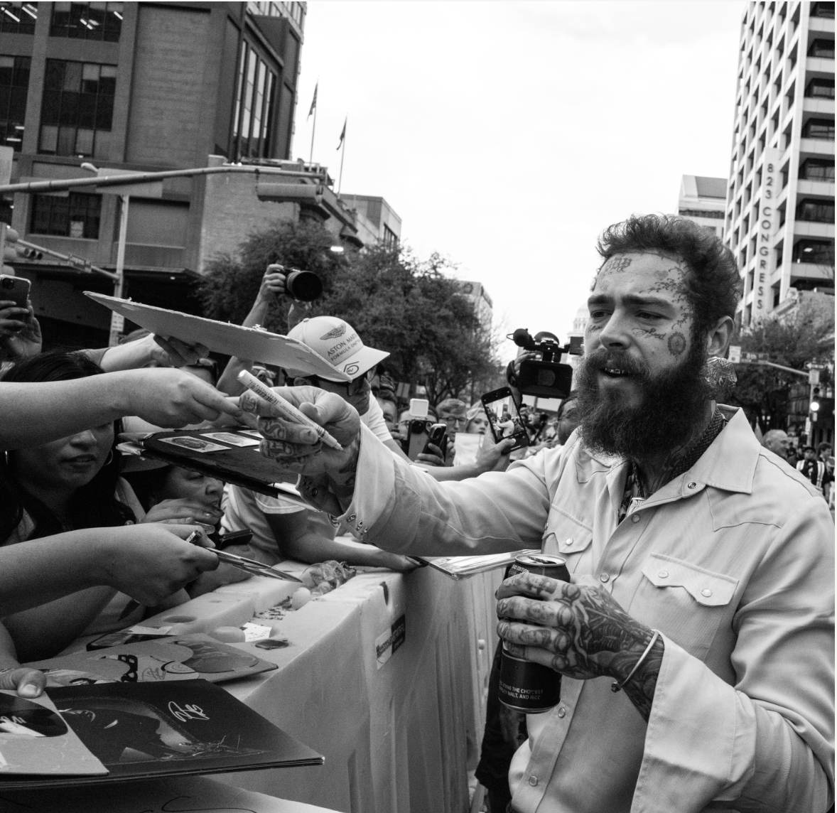 Post Malone, Signing Autographs - Morrison Hotel Gallery