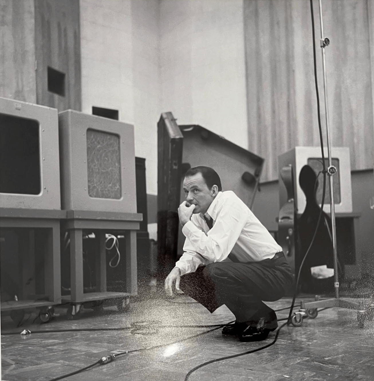 Reflecting on a recording - Morrison Hotel Gallery