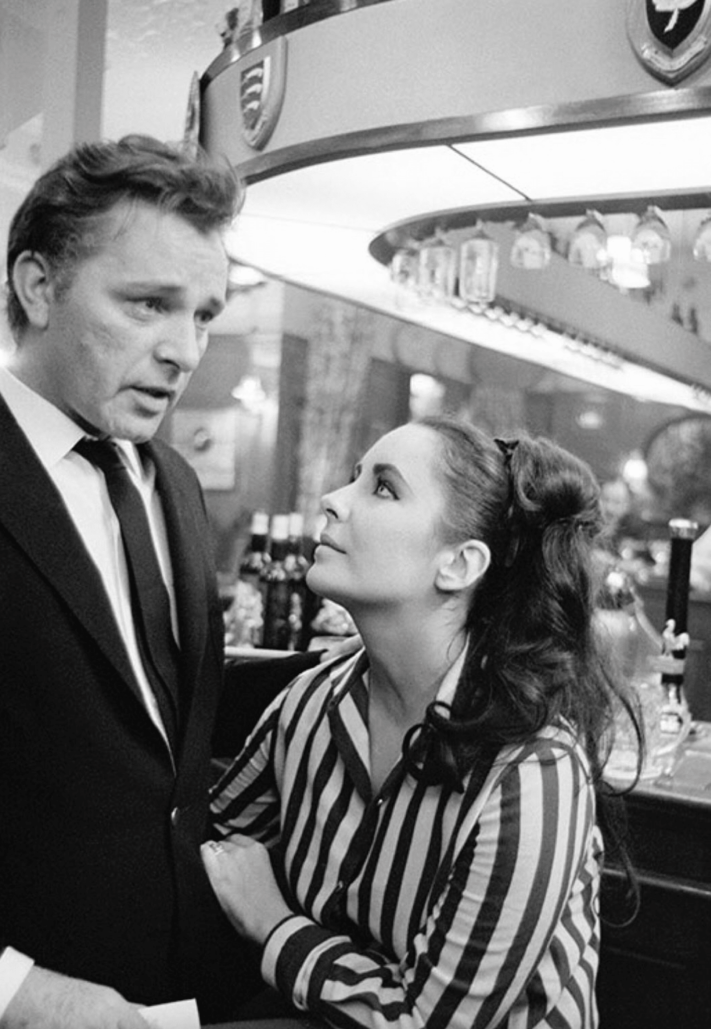 Richard Burton and Elizabeth Taylor, Paris, 1965 - Morrison Hotel Gallery