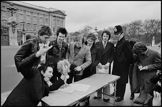 Sex Pistols, Buckingham Palace, London, 1977 - Morrison Hotel Gallery