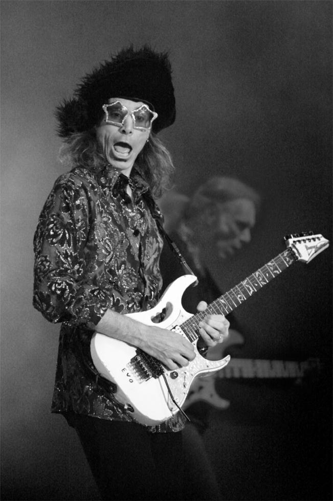 Steve Vai, Eyes - Morrison Hotel Gallery