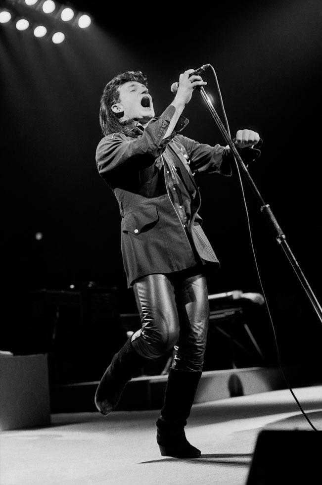 Bono Singing
